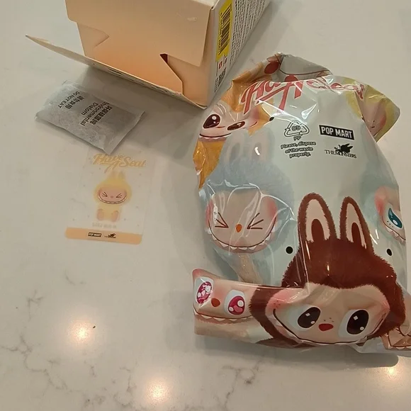 💋SISI LABUBU AUTHENTIC hard to find new sealed in bag box opened - Picture 6 of 9